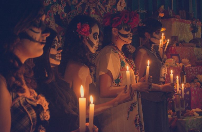 Invitan a celebrar en casa el Día de Muertos