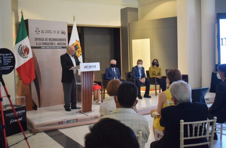 Entregan reconocimiento a la Fundación Arocena en el 15 aniversario del Museo