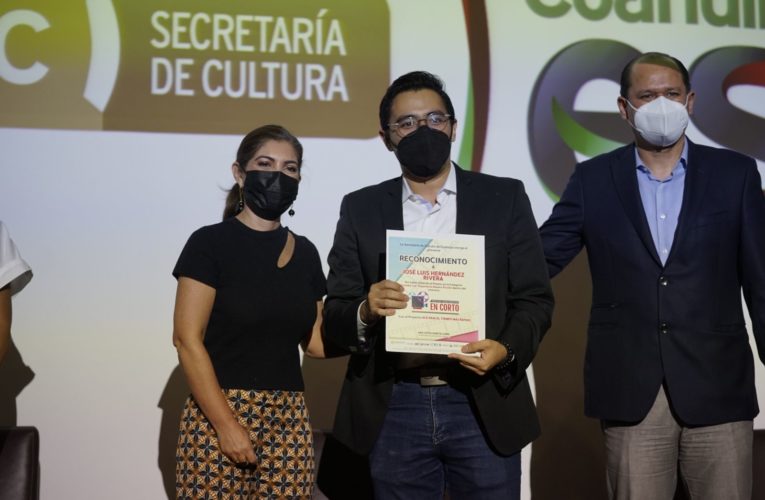 Se premia a los ganadores de la convocatoria “proyecto cinematográficos en corto”