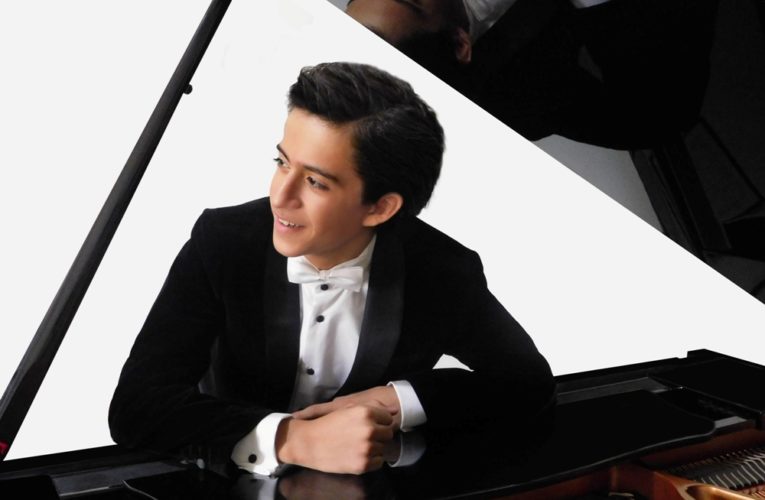 Joven pianista Raúl Salazar, debutará con la Camerata de Coahuila.