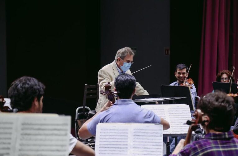 El violinista Ismael Estevané interpretará el Concierto No. 5 de Mozart con la Camerata